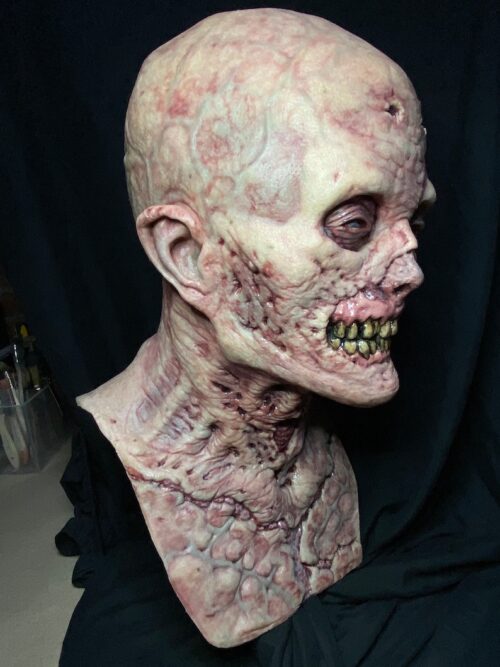 Putrid Wearable full latex mask - Image 7